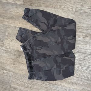 High Waist Camo Joggers by Hollister